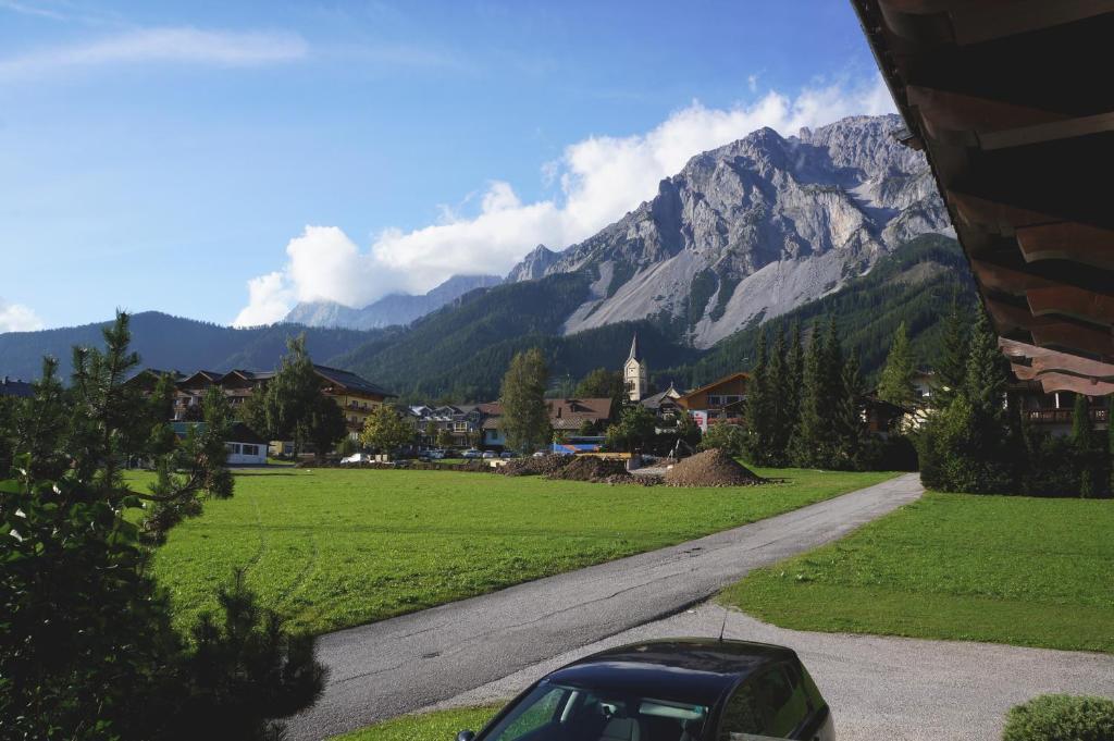Gastehaus Soldanella Otel Ramsau am Dachstein Oda fotoğraf
